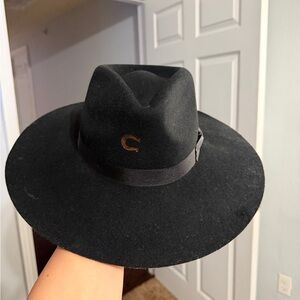 Elegant Black Wide-Brim Hat